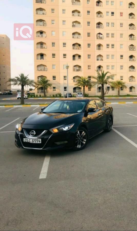 Nissan Maxima